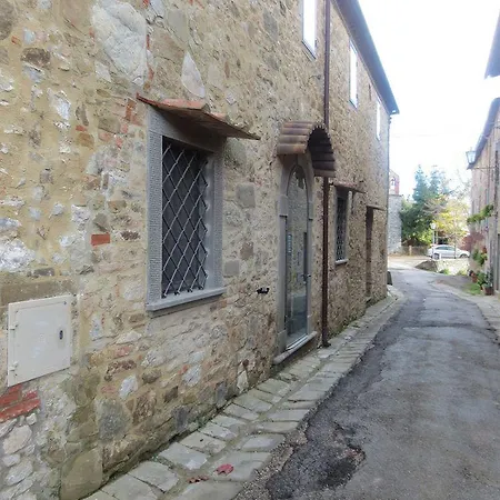 Casale Rosennano Lantställe Siena